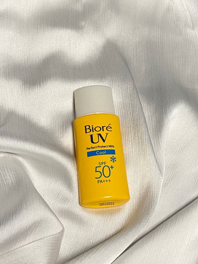 Biore UV Sunscreen Perfect Protect Milk Cool SPF50+ PA+++ review photo by zaa026