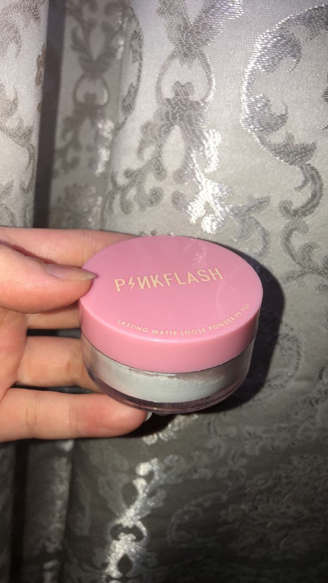 Pinkflash Loose Powder Matte Oil Control review photo by honeybeeyoutea