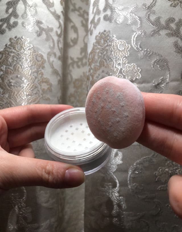 Pinkflash Loose Powder Matte Oil Control review photo by honeybeeyoutea