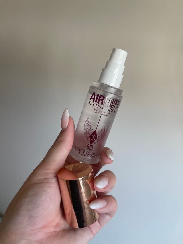 Charlotte Tilbury Airbrush Flawless Setting Spray review photo by kellam
