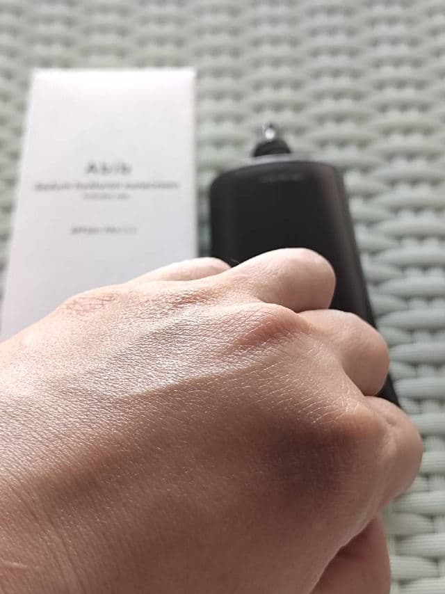 Abib Sedum Hyaluron Sunscreen Protection Tube SPF50+ PA ++++ review photo by viviwidjaja07