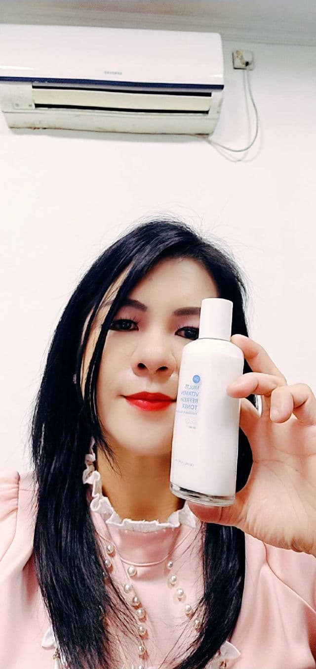 Sollalla Multi-Vitamin Refresh Toner review photo by viviwidjaja7