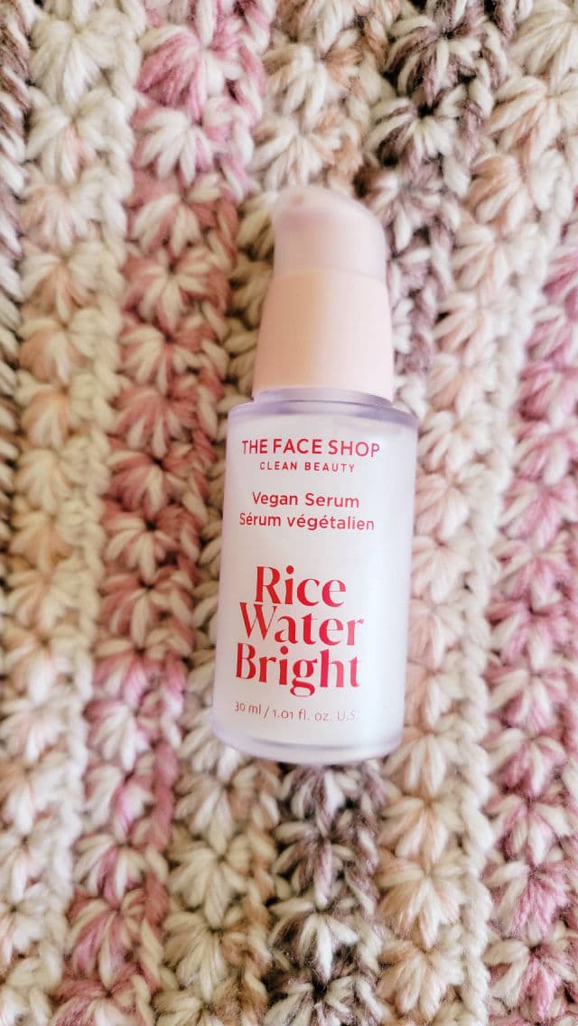 THE FACE SHOP Rice Water Bright Vegan Serum review photo by LeeKiAhn