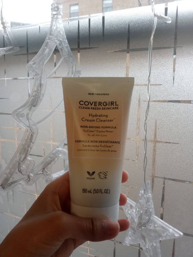 CoverGirl Clean Fresh Hydrating Cream Cleanser review photo by Asyyy22