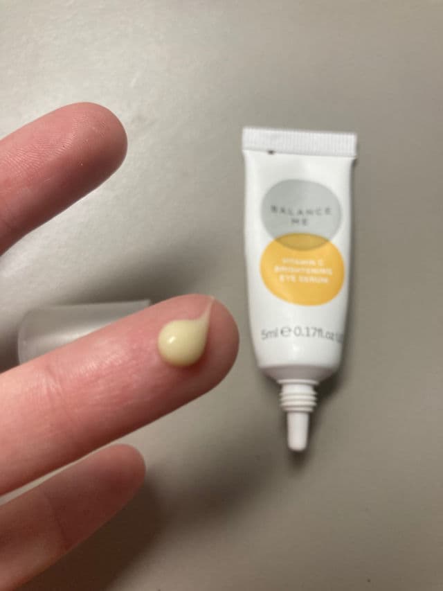 Balance Me Vitamin C Brightening Eye Serum review photo by Beautyadictas