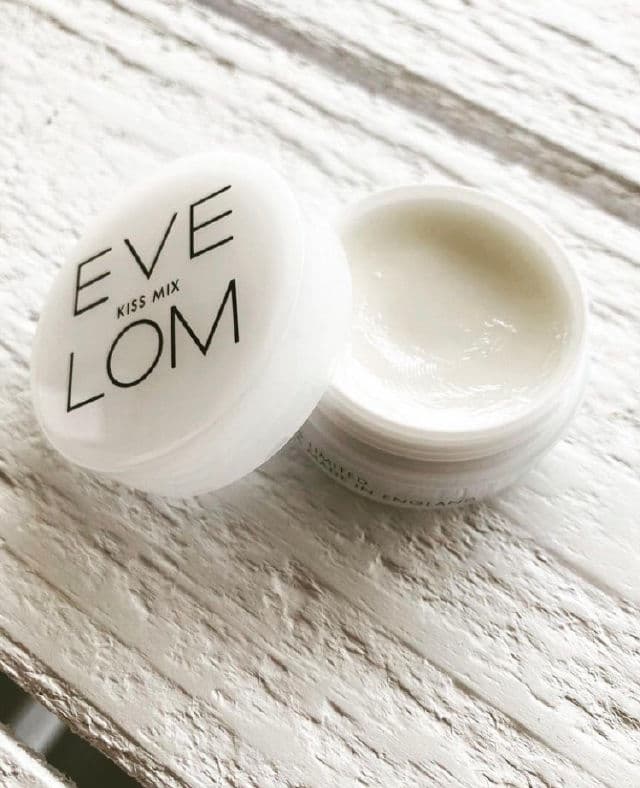 Eve Lom Kiss Mix Original review photo by Beautyadictas