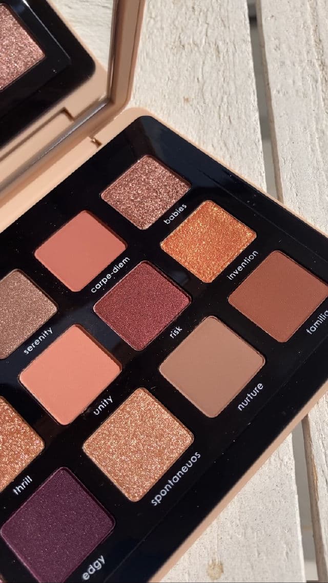 Natasha Denona My Dream Eyeshadow Palette review photo by Beautyadictas