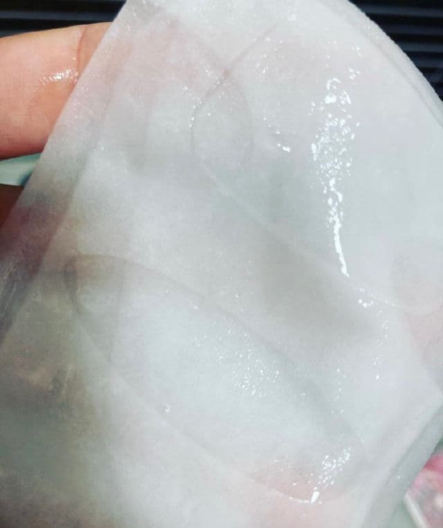 Orjena Natural Moisture Collagen Mask Sheet review photo by Beautyadictas