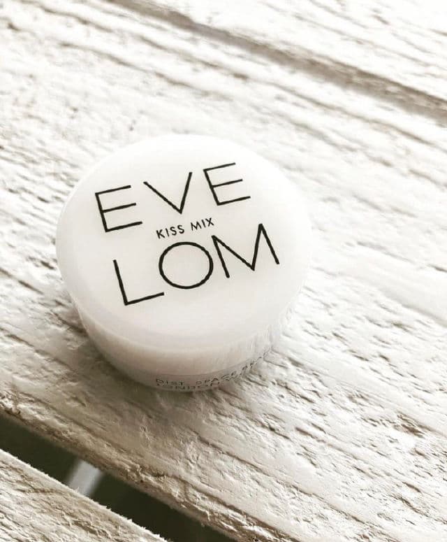 Eve Lom Kiss Mix Original review photo by Beautyadictas