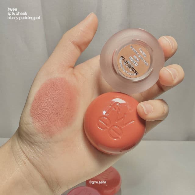 Lip & Cheek Blurry Pudding Pot product review
