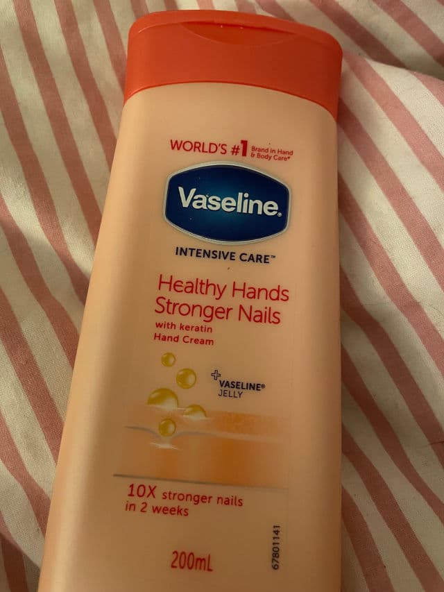 Vaseline Intensive Care Healthy Hands Stronger Nails Cream review photo by shell979
