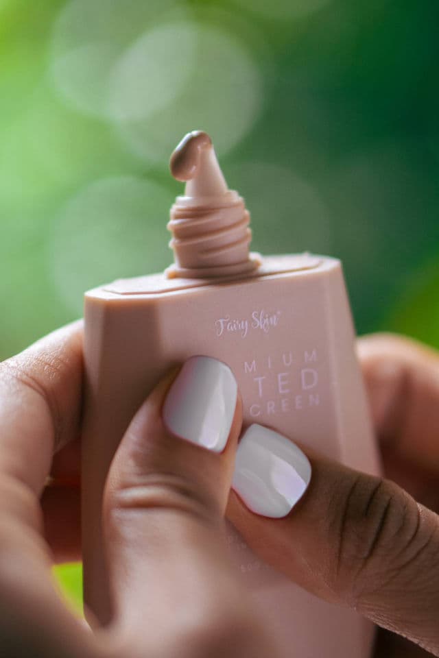 Premium Tinted Sunscreen SPF50 PA++++ product review