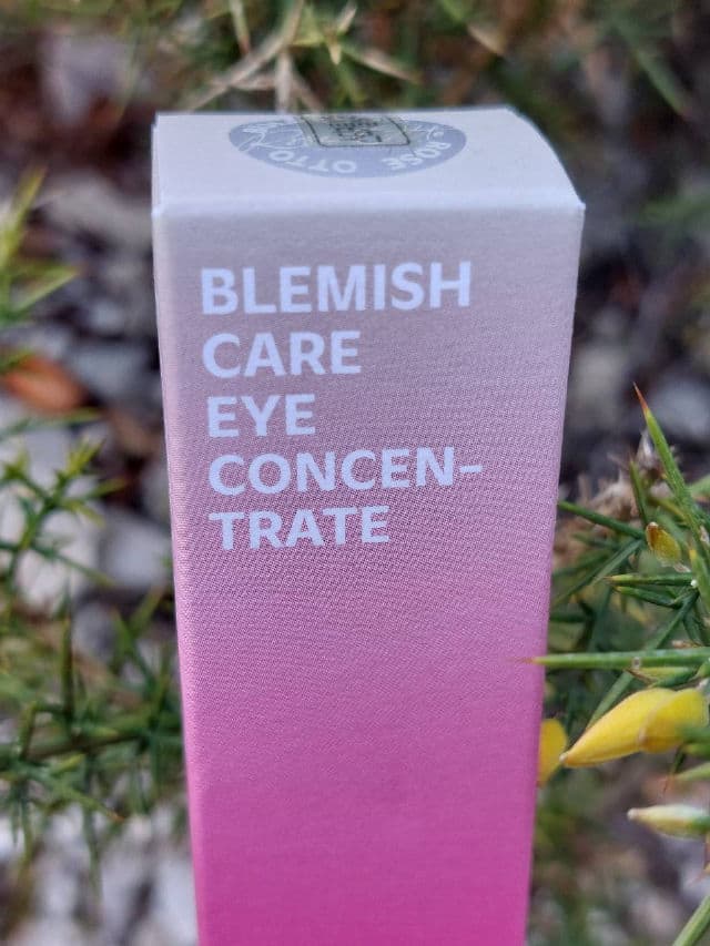 Isoi Bulgarian Rose Blemish Care Eye Concentrate review photo by TheGreenFramboise