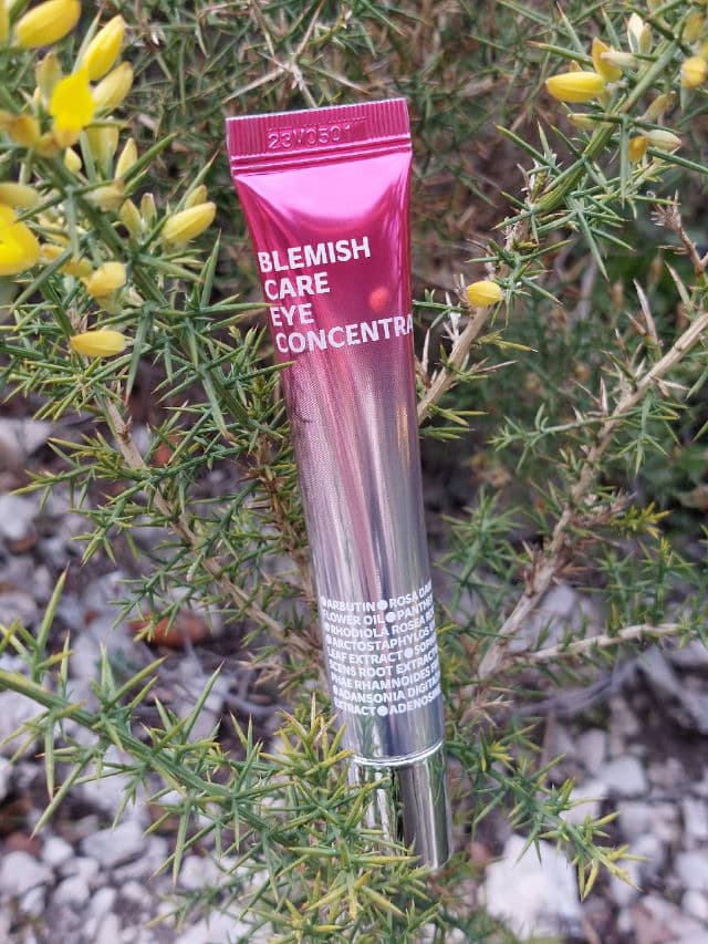 Isoi Bulgarian Rose Blemish Care Eye Concentrate review photo by TheGreenFramboise