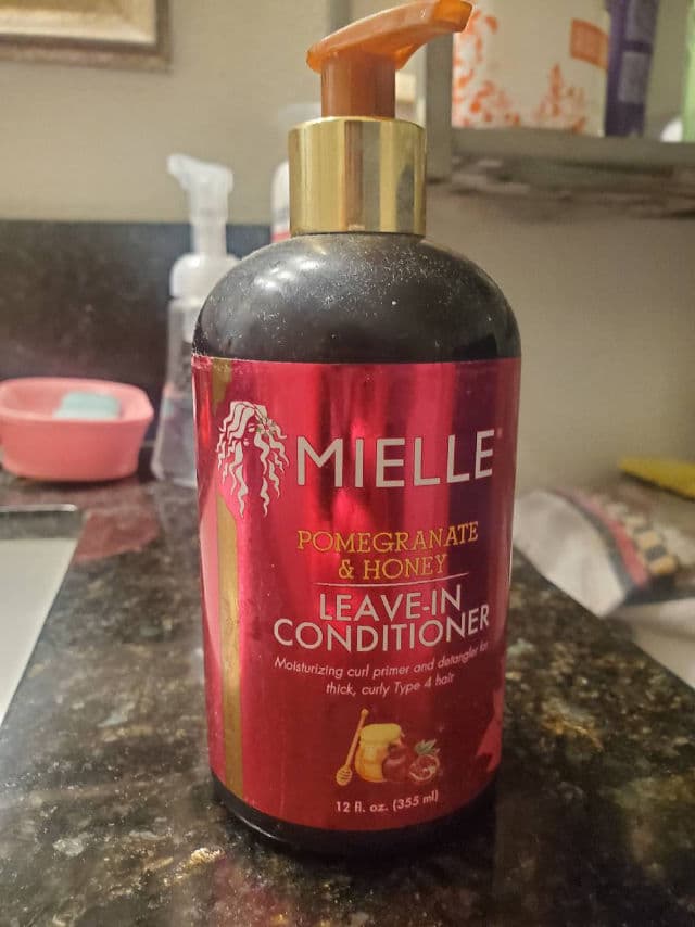 Mielle Organics Pomegranate & Honey Leave-In Conditioner review photo by luvmeeh89