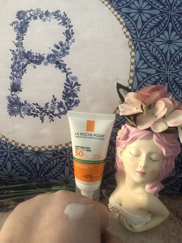 La Roche-Posay Anthelios UVmune 400 Oil Control Gel Cream SPF50+ review photo by beautyismygossip