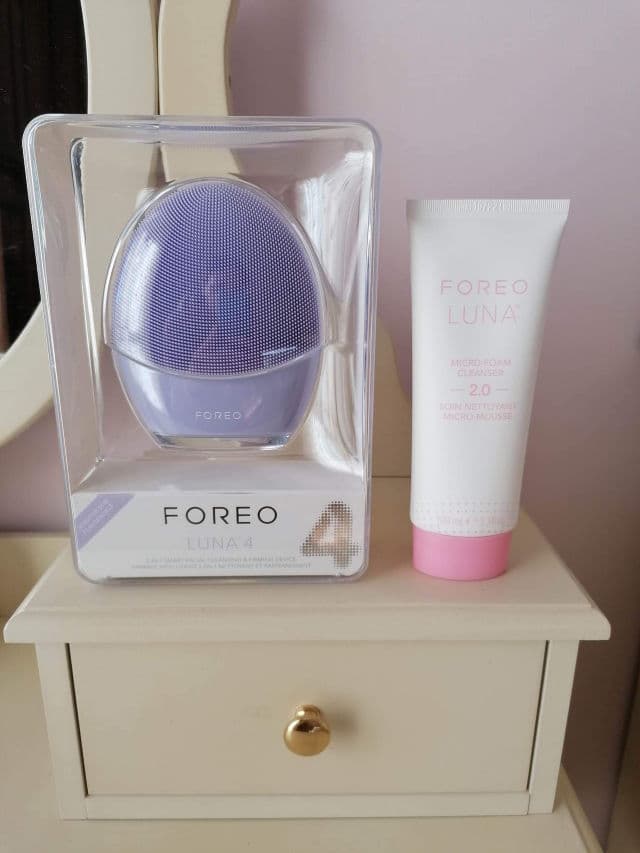 Foreo Luna 4 review photo by beautyismygossip