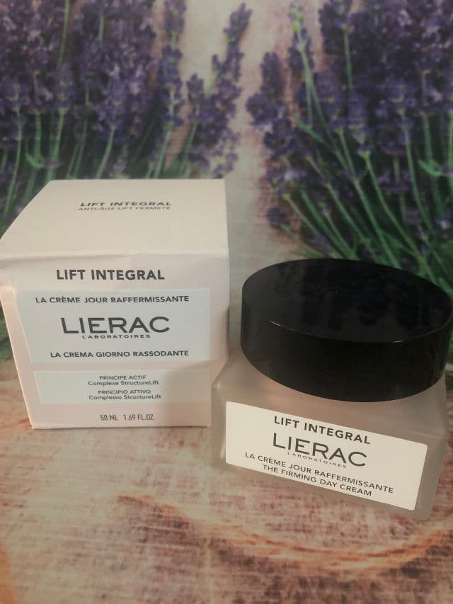 Lierac Lift Integral The Firming Day Cream review photo by beautyismygossip