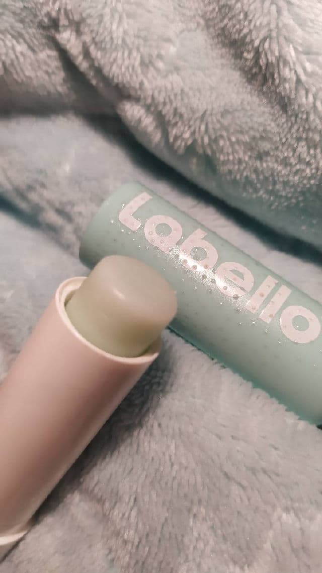 Labello Caring Scrub Aloe Vera review photo by LuciZet