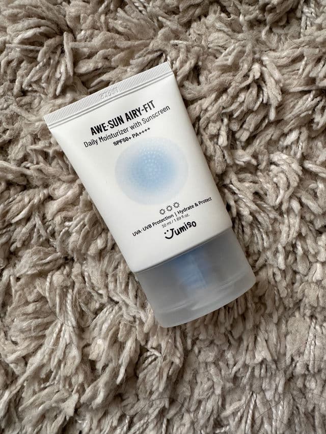 Jumiso Awe-Sun Airy-Fit Daily Moisturizer with Sunscreen SPF 50+ PA++++ review photo by JoyDee