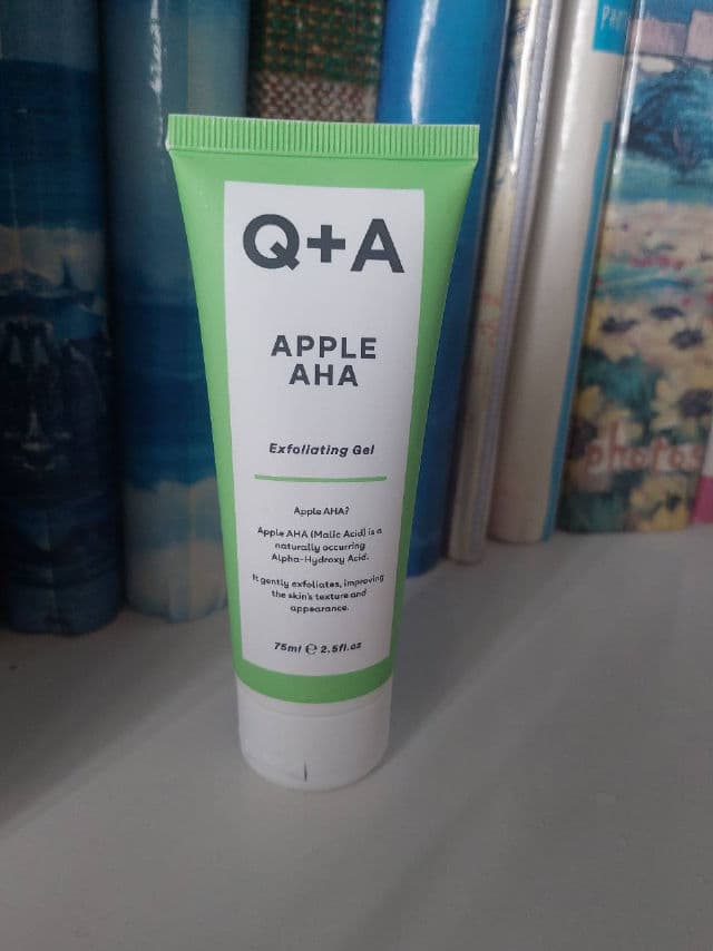 Q+A Apple AHA Exfoliating Gel review photo by morghy