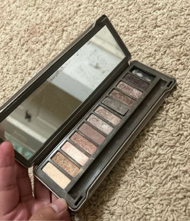 Urban Decay Naked2 Eyeshadow Palette review photo by Creativemom