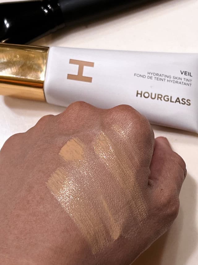 Hourglass Cosmetics Veil Hydrating Skin Tint review photo by Nammm