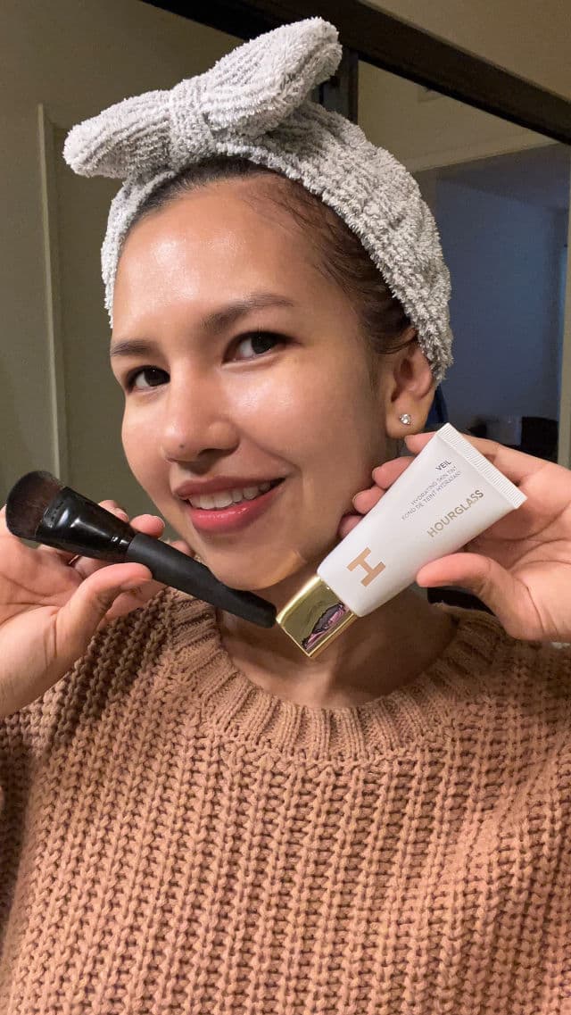 Hourglass Cosmetics Veil Hydrating Skin Tint review photo by Nammm