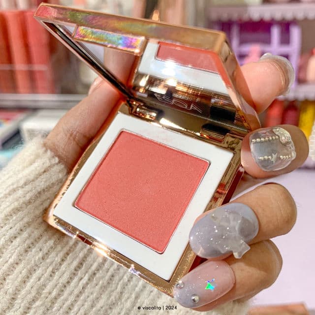 ESQA Blush review photo by viscalita
