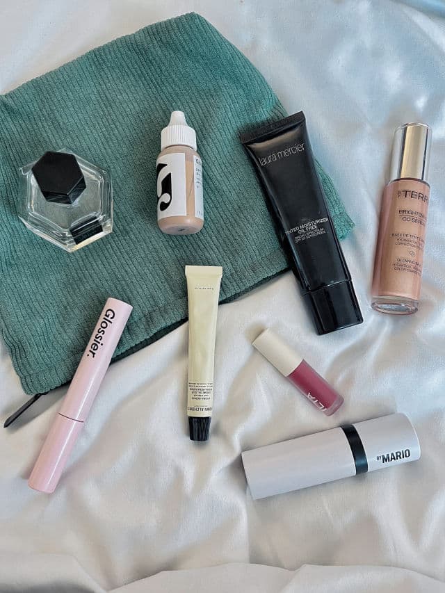 Glossier Lash Slick Mascara review photo by Tiwa