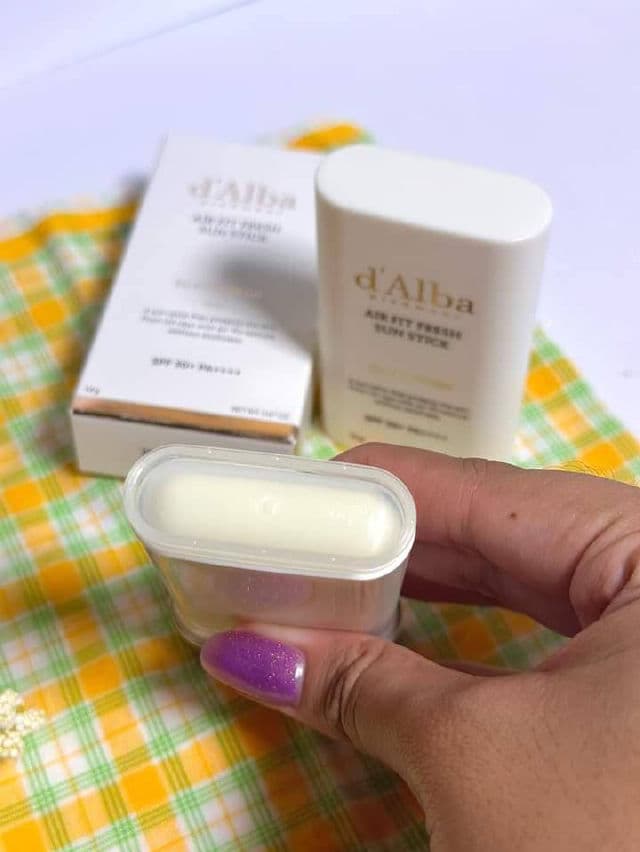D' Alba Piedmont Air Fit Fresh Sun Stick SPF 50+ PA++++ review photo by EfeyCM
