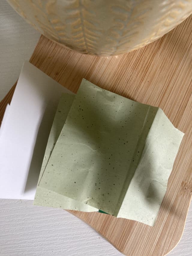 DR.G R.E.D Blemish Oil Control Paper review photo by Freetest 