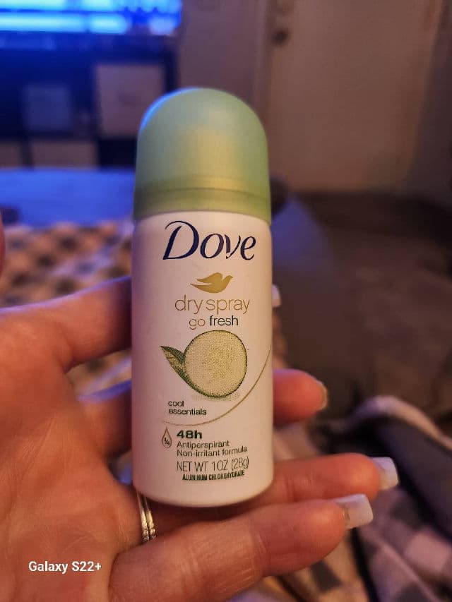 Dove Advanced Care Invisible Dry Spray Antiperspirant Deodorant review photo by DannielleT