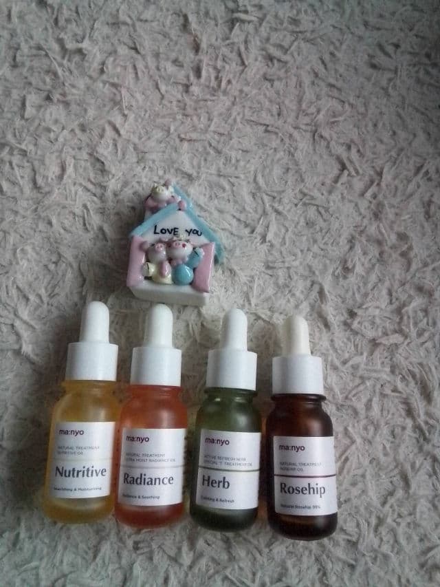 manyo Rosehip Oil review photo by Janete