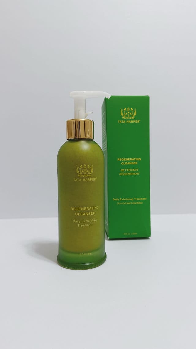 Tata Harper Regenerating Exfoliating Cleanser review photo by theeology