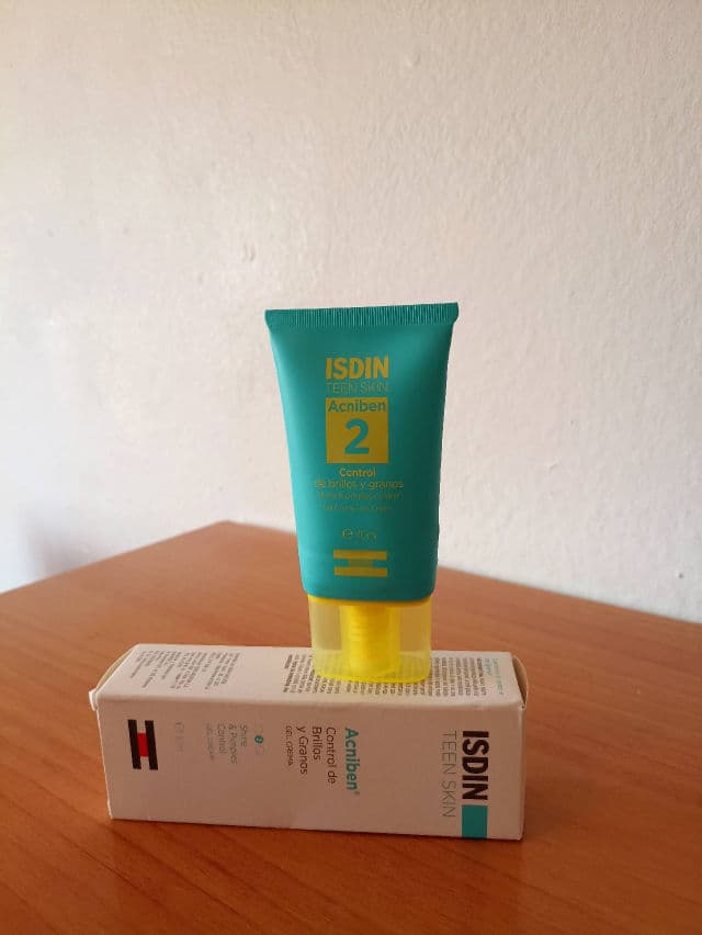 ISDIN Acniben Control Gel Cream review photo by jnuu17