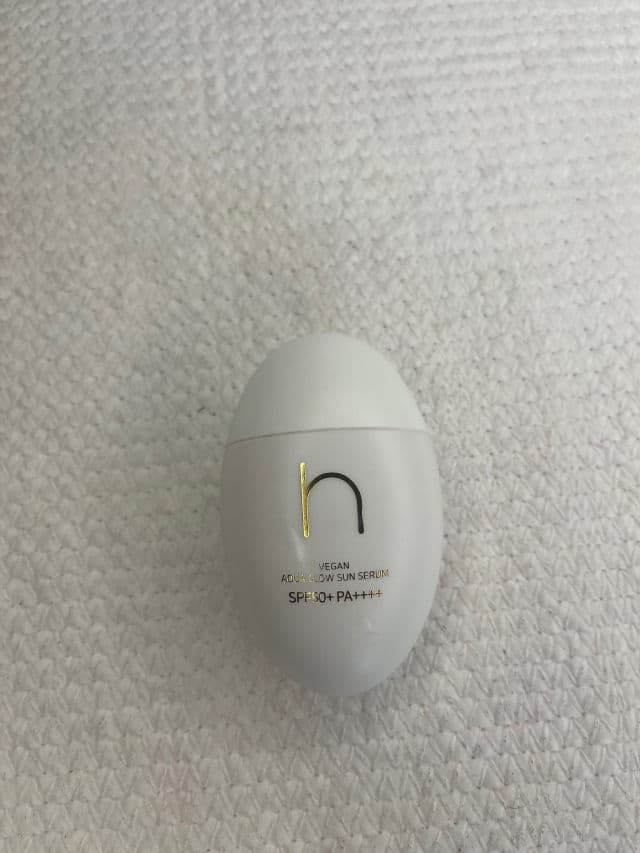 Hamel Vegan Aqua Glow Sun Serum SPF50+ PA++++ review photo by Lamidare