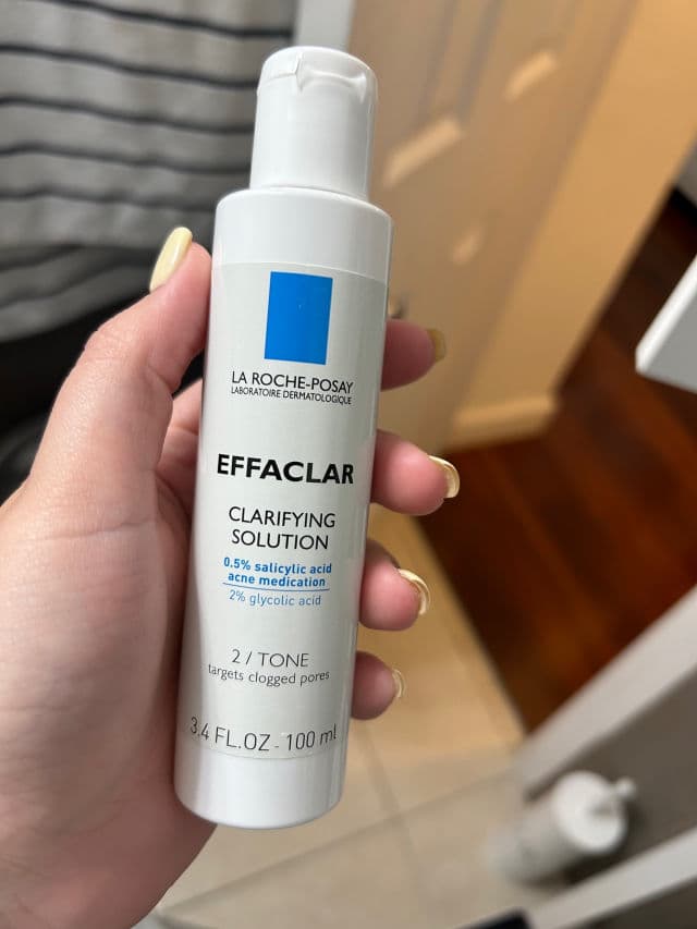 La Roche-Posay Effaclar Clarifying Solution Acne Toner review photo by Mariloly