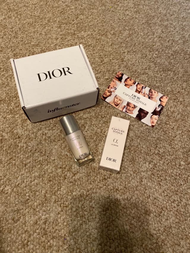 Dior Capture Totale Le Serum review photo by lucytsai