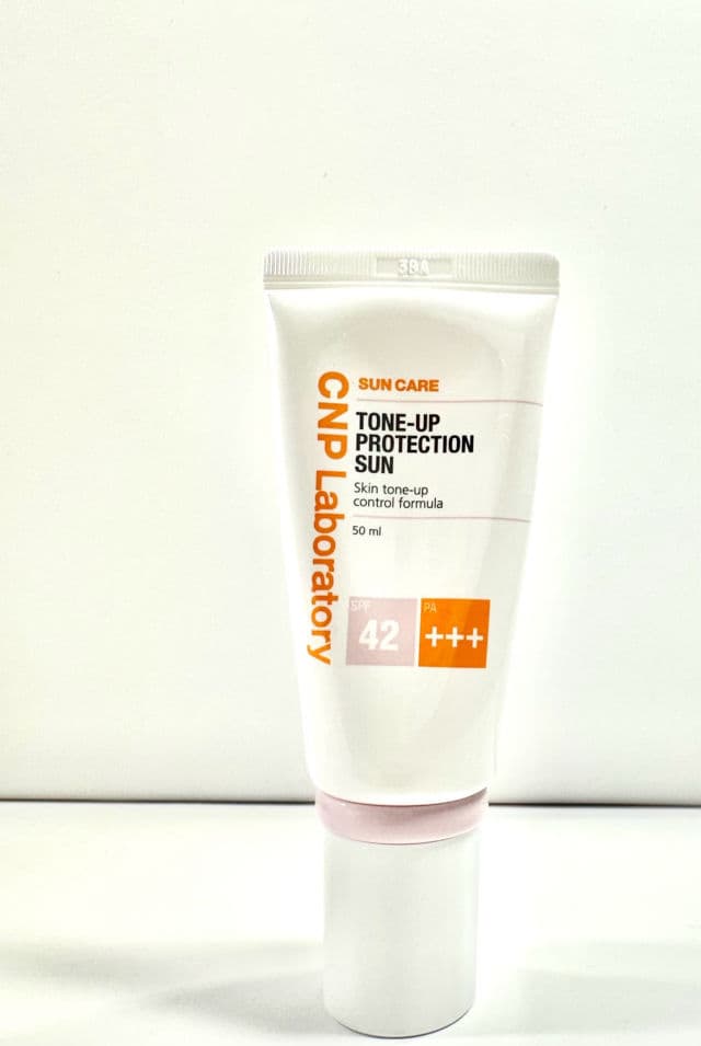 CNP Laboratory Tone Up Protection Sun SPF42 PA+++ review photo by bioglamcare