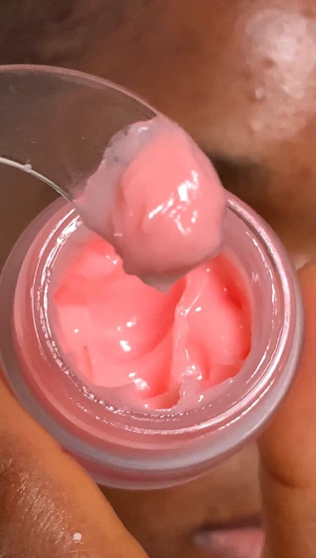 Petitfee Oil Blossom Lip Mask - Camelia Seed Oil review photo by Sommito 