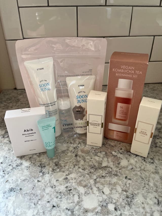 ETUDE SoonJung 5.5 Foam Cleanser review photo by LindsayMae