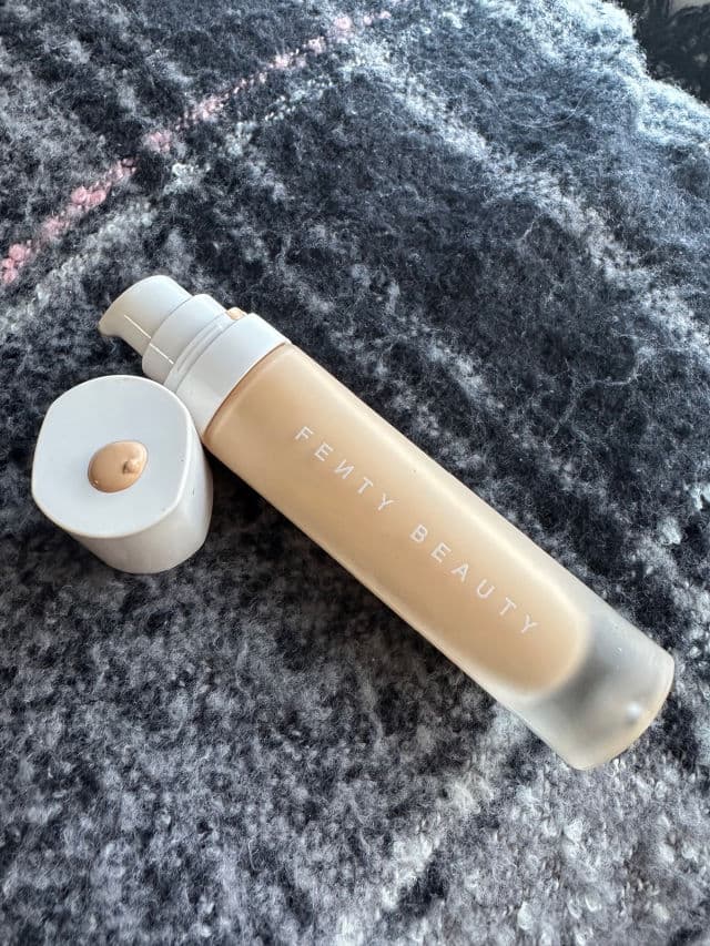 Fenty Beauty Pro Filt'r Soft Matte Longwear Foundation review photo by Jonadawn