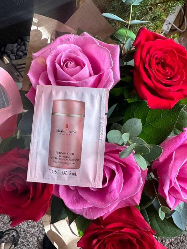 Elizabeth Arden Retinol + HPR Ceramide Rapid Skin-Renewing Water Cream review photo by Jonadawn