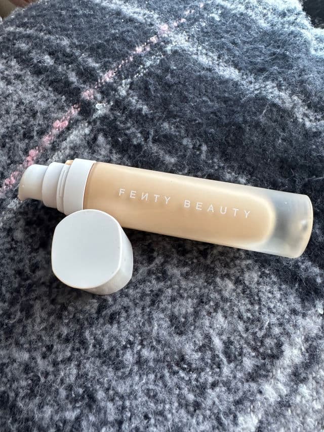 Fenty Beauty Pro Filt'r Soft Matte Longwear Foundation review photo by Jonadawn