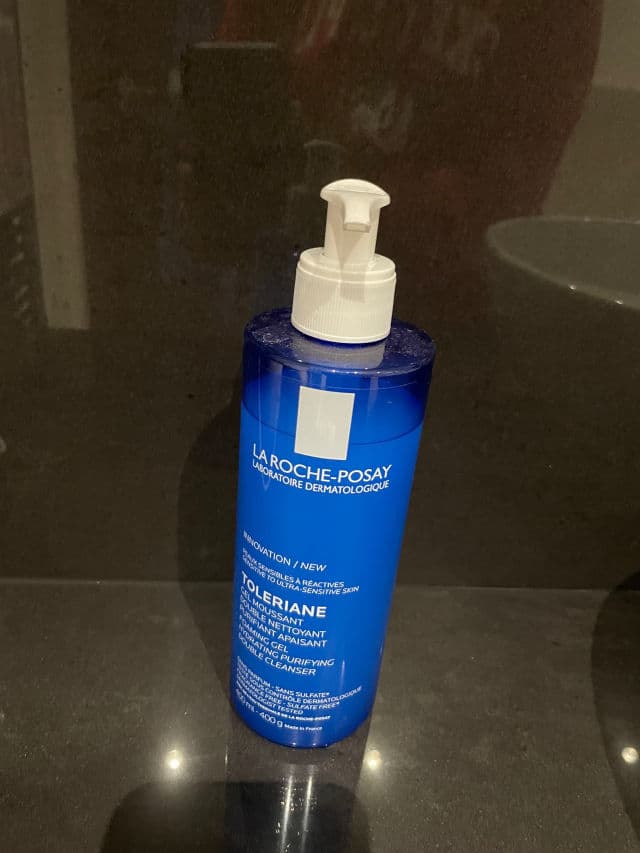 La Roche-Posay Toleriane Hydrating Foam-In-Gel Double Cleanser review photo by Ishvaya
