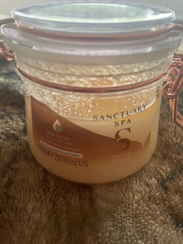 Sanctuary Spa Salted Caramel & Macadamia Body Scrub review photo by ishaab