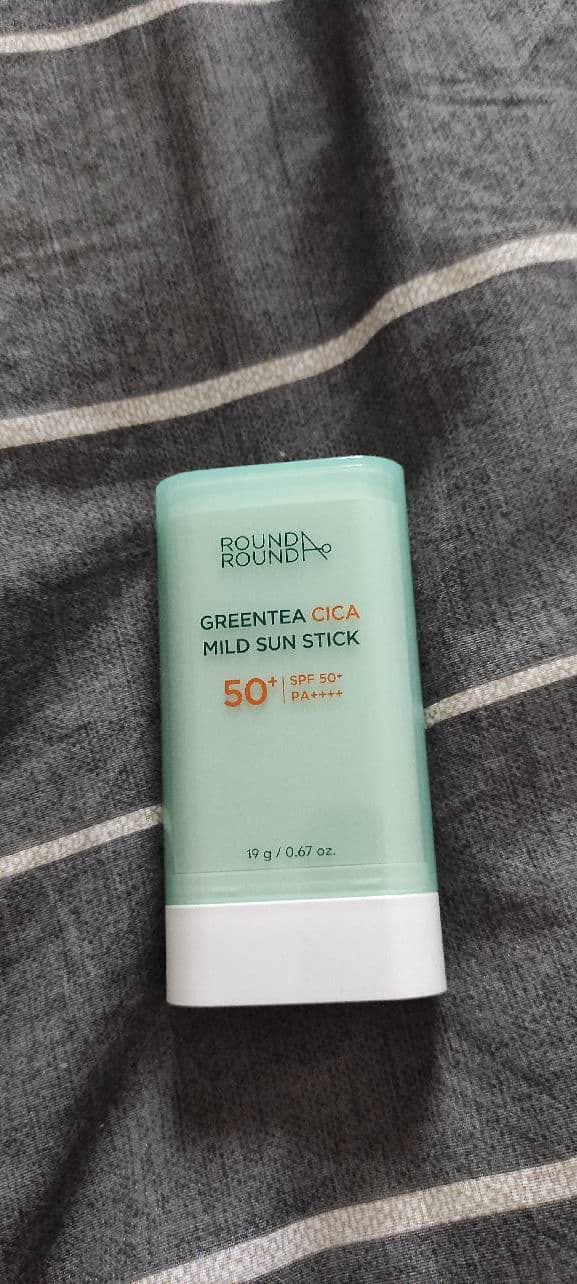 Round A' Round Green Tea Cica Sun Stick SPF50+ PA++++ review photo by Vanner