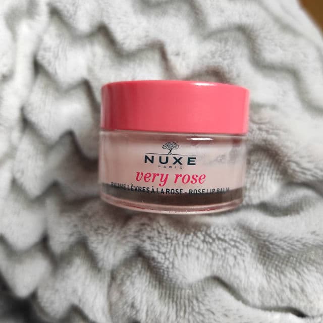 Nuxe Very Rose Rose Lip Balm review photo by Vanner
