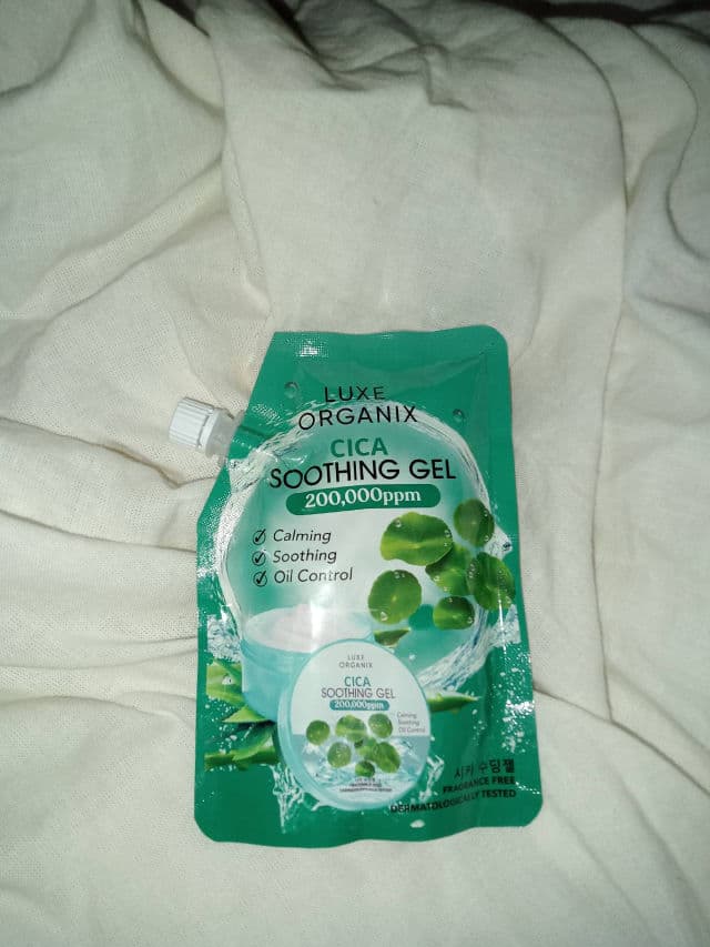 Luxe Organix Cica Soothing Gel review photo by Dhanicaesthetestuff